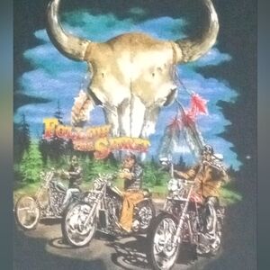 Vintage Graphic Tee Motorcycles says "Roll Out With Spirit"  Lg